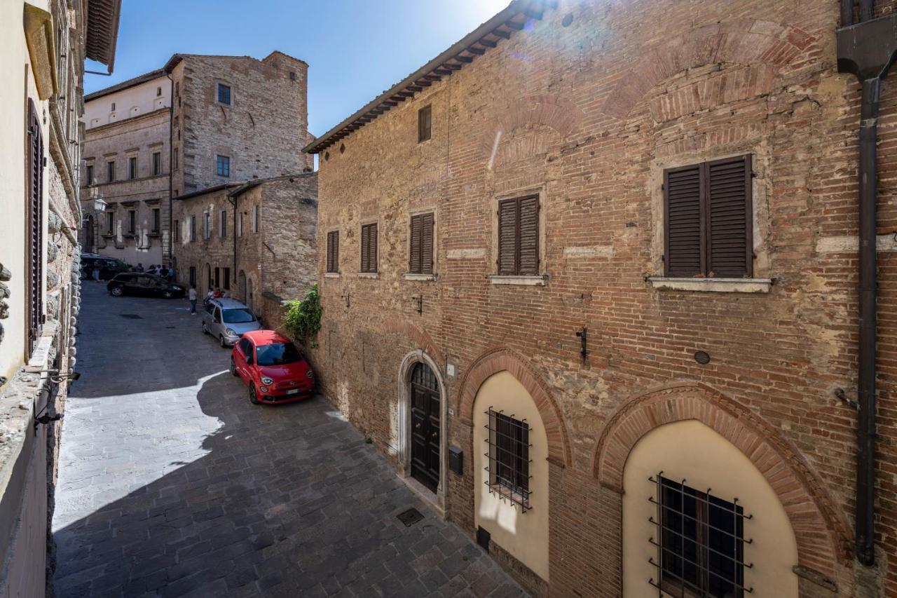 Palazzo Del Mercante Montepulciano Stazione Екстериор снимка